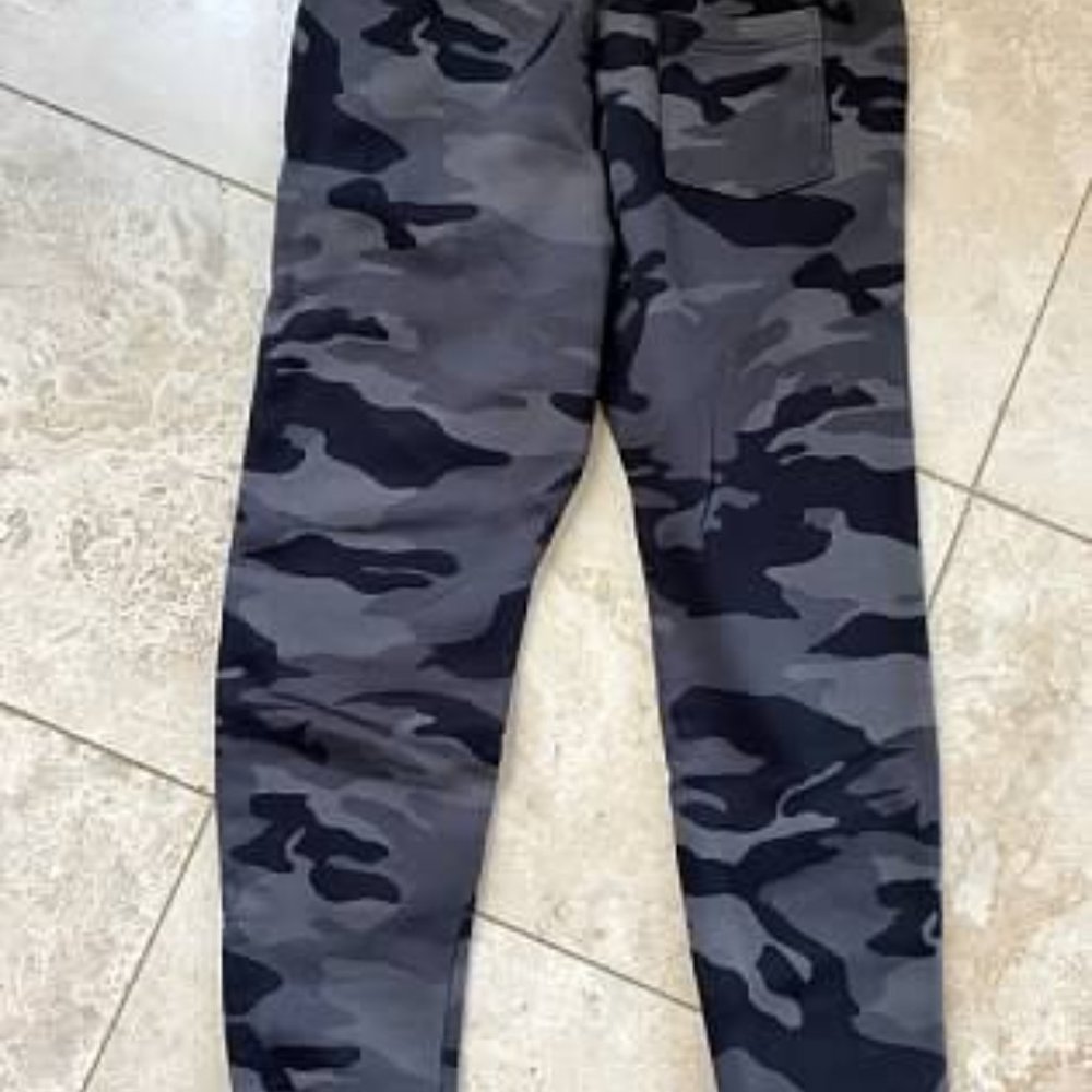 New with Tags Hollister Boys Skinny Joggers Size Medium